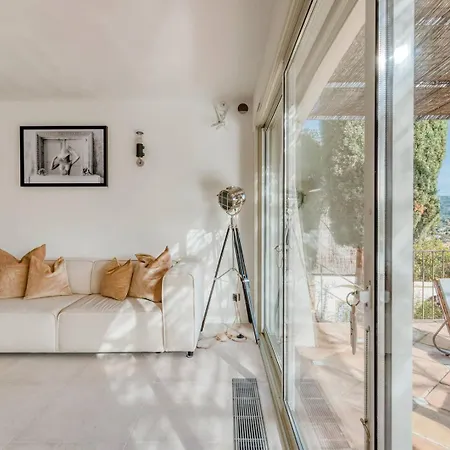 La M A Pramousquier Villa