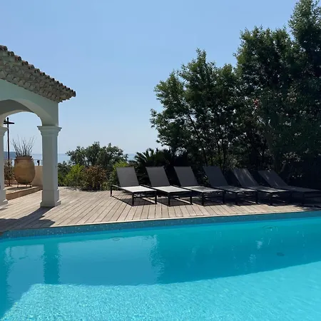 La M A Pramousquier Ле-Лаванду